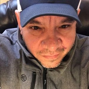 Meet your Posher, Genaro